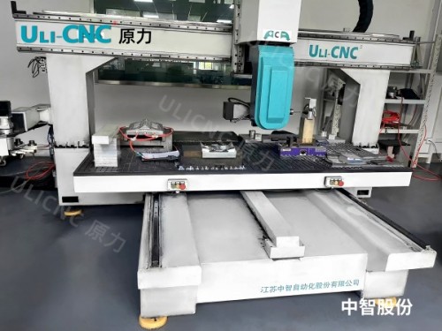 原力U2五軸加工碳纖維複合材料（liào）